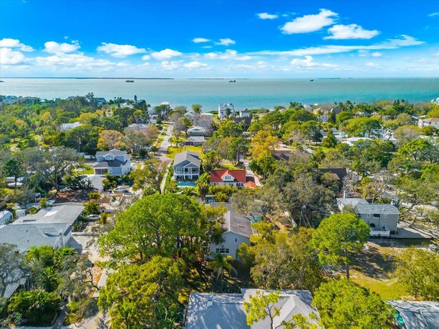 408 GEORGIA AVENUE, Crystal Beach, FL 34681