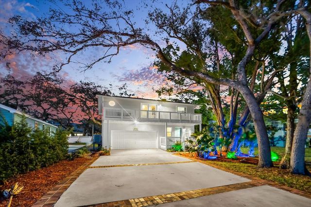 408 GEORGIA AVENUE, Crystal Beach, FL 34681