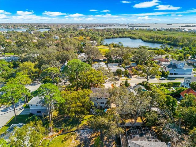 408 GEORGIA AVENUE, Crystal Beach, FL 34681