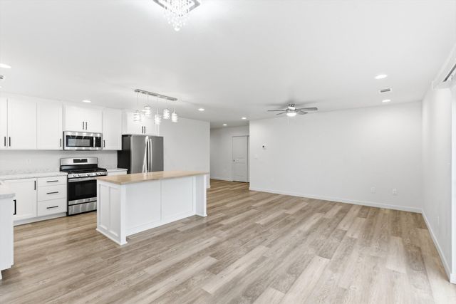 7905 Jacqueline Way, White City, OR 97503