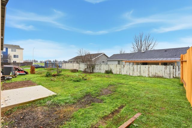7905 Jacqueline Way, White City, OR 97503