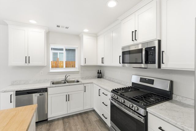 7905 Jacqueline Way, White City, OR 97503