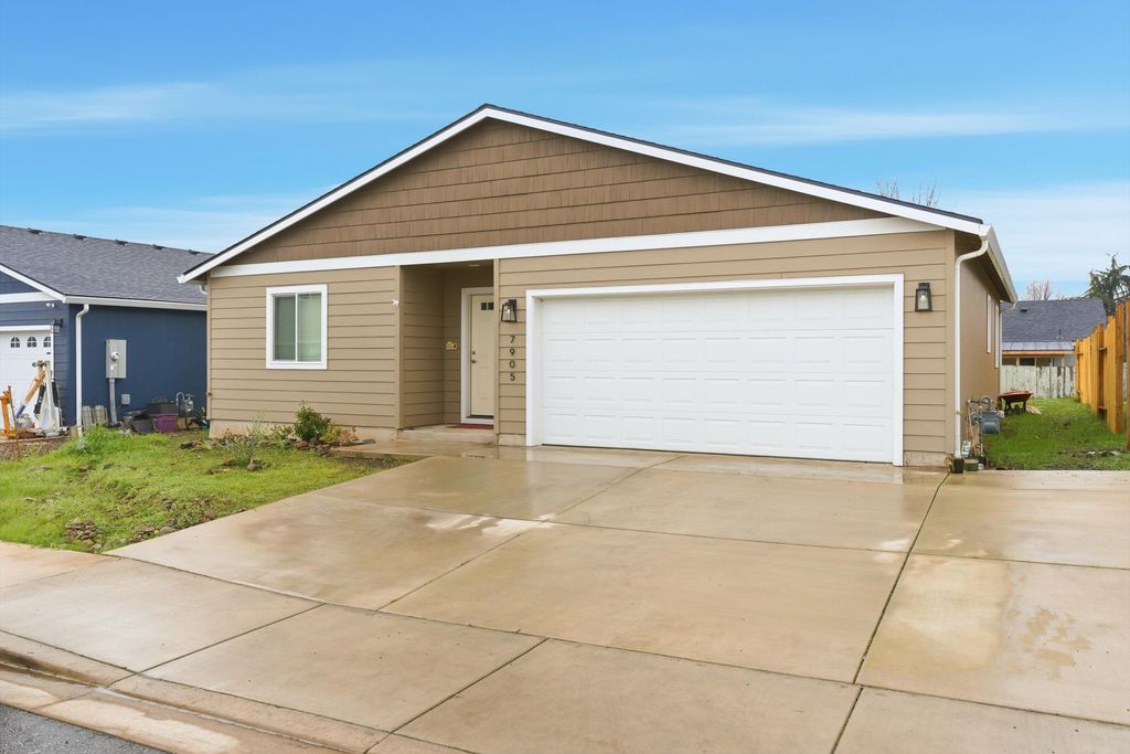 7905 Jacqueline Way, White City, OR 97503