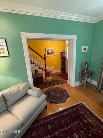 52 S Allen Street, Albany, NY 12208