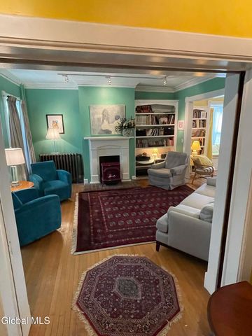 52 S Allen Street, Albany, NY 12208