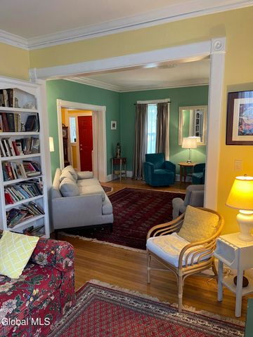 52 S Allen Street, Albany, NY 12208