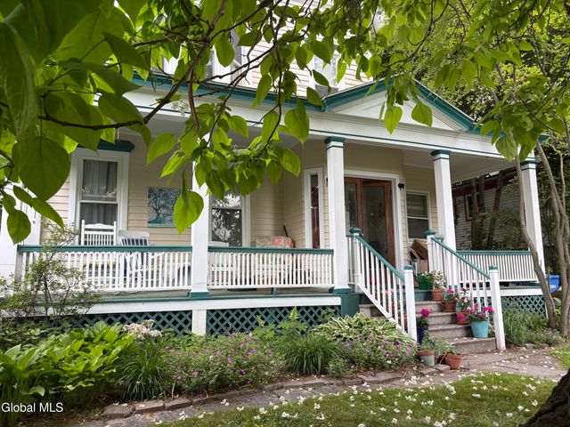 52 S Allen Street, Albany, NY 12208