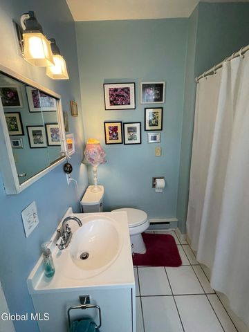 52 S Allen Street, Albany, NY 12208