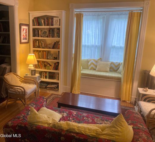 52 S Allen Street, Albany, NY 12208