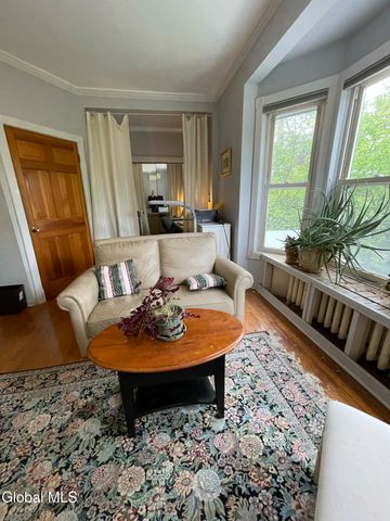 52 S Allen Street, Albany, NY 12208