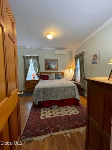 52 S Allen Street, Albany, NY 12208
