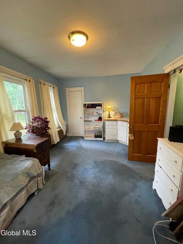 52 S Allen Street, Albany, NY 12208