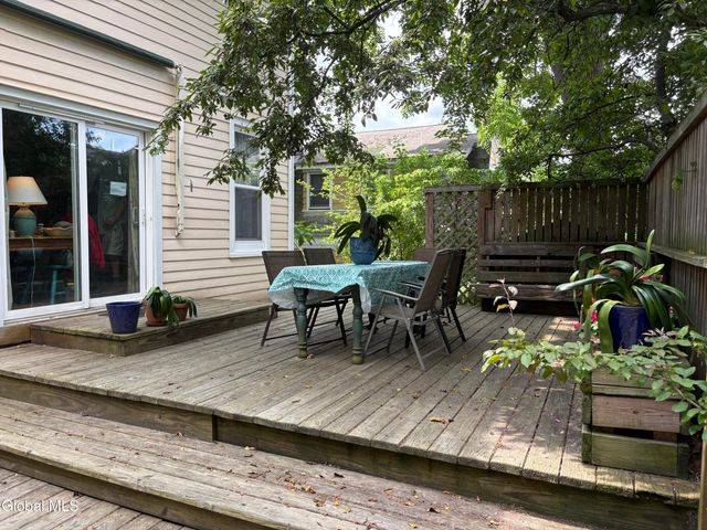 52 S Allen Street, Albany, NY 12208