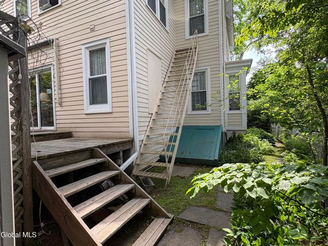 52 S Allen Street, Albany, NY 12208