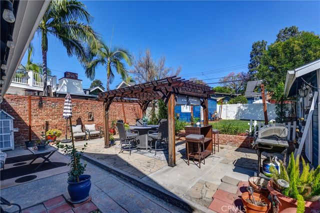 6222 Friends, Whittier, CA 90601