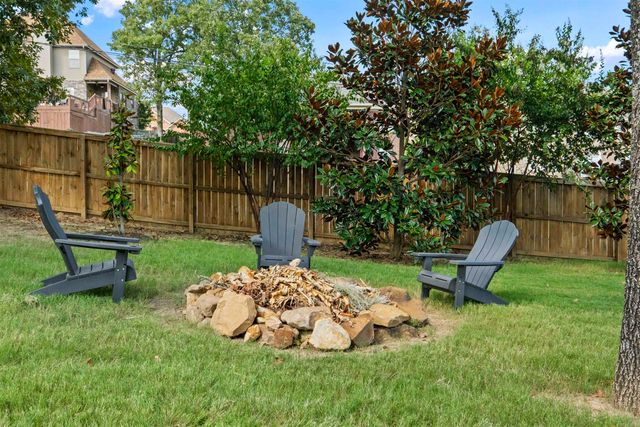 9424 Vale Royal Dr, Sherwood, AR 72120