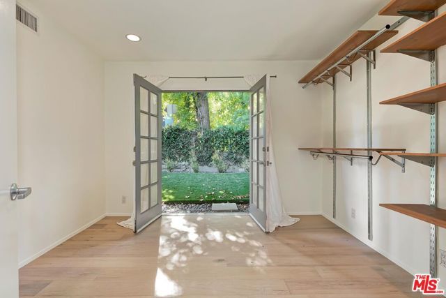 7586 Woodrow Wilson Drive, Los Angeles, CA 90046