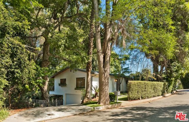 7586 Woodrow Wilson Drive, Los Angeles, CA 90046