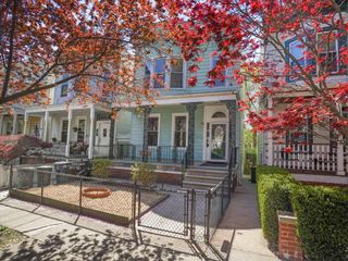 324 E 239th Street, Bronx, NY 10470