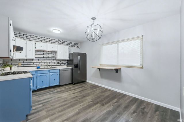 7619 Worth Drive, Fort Wayne, IN 46819