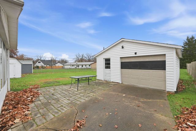 7619 Worth Drive, Fort Wayne, IN 46819