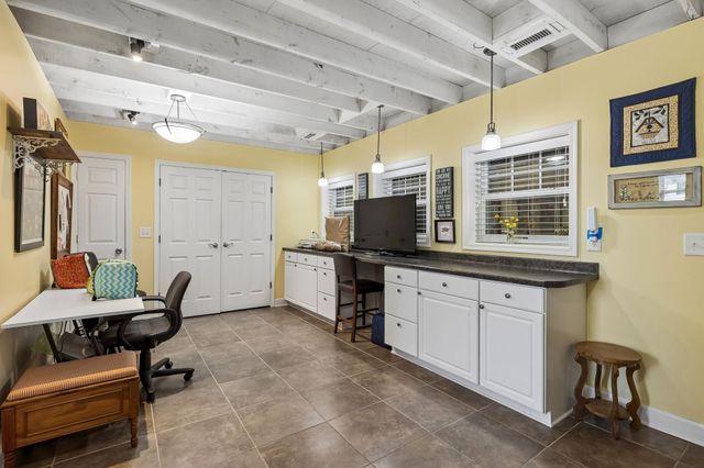 2913 Fernbrook Ln, Nashville, TN 37214