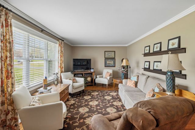 2913 Fernbrook Ln, Nashville, TN 37214