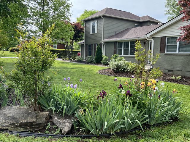 2913 Fernbrook Ln, Nashville, TN 37214