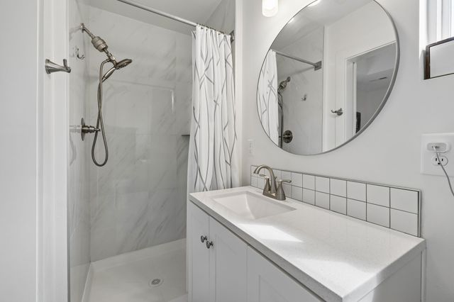 2913 Fernbrook Ln, Nashville, TN 37214