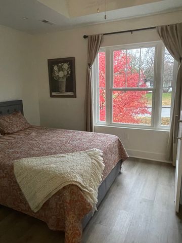 2913 Fernbrook Ln, Nashville, TN 37214