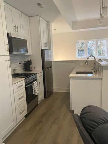 2913 Fernbrook Ln, Nashville, TN 37214