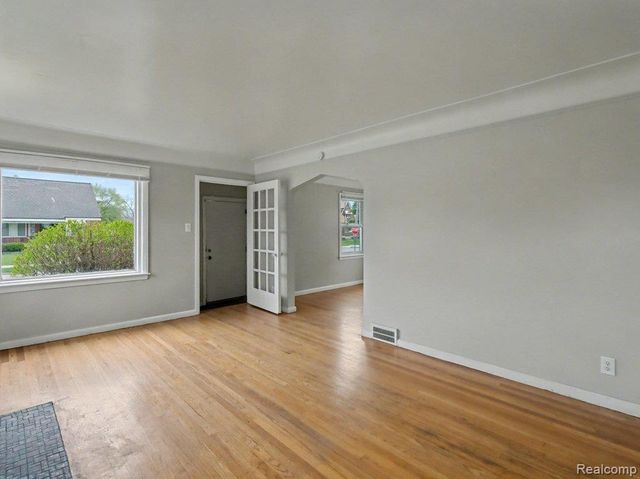 5211 Nottingham Road, Detroit, MI 48224