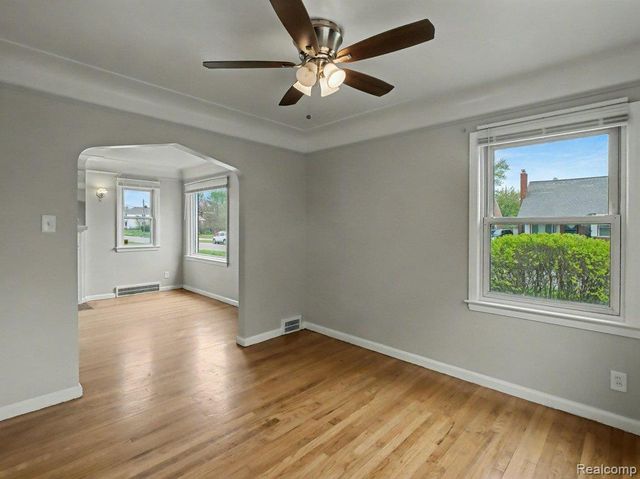 5211 Nottingham Road, Detroit, MI 48224
