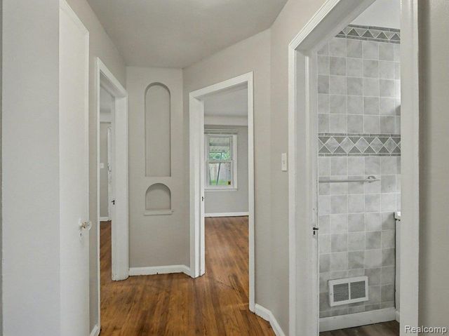5211 Nottingham Road, Detroit, MI 48224