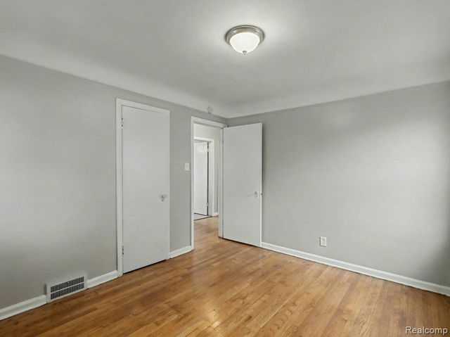 5211 Nottingham Road, Detroit, MI 48224