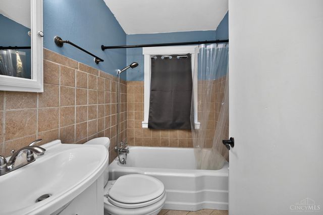 4623 River Road, Fairfield, OH 45014