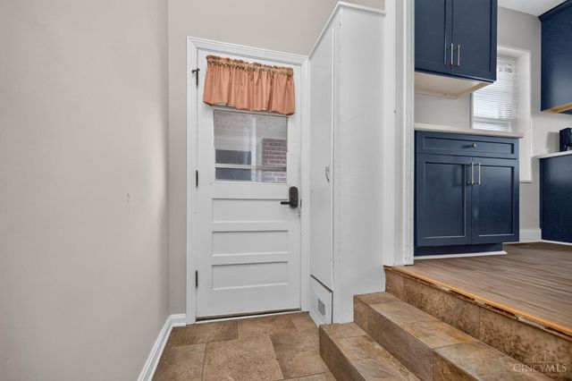 4623 River Road, Fairfield, OH 45014
