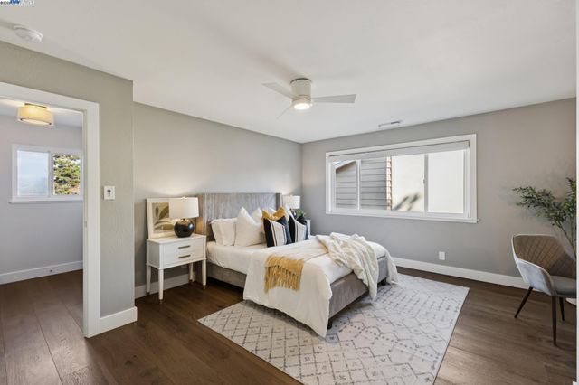 927 Fountain St, Alameda, CA 94501