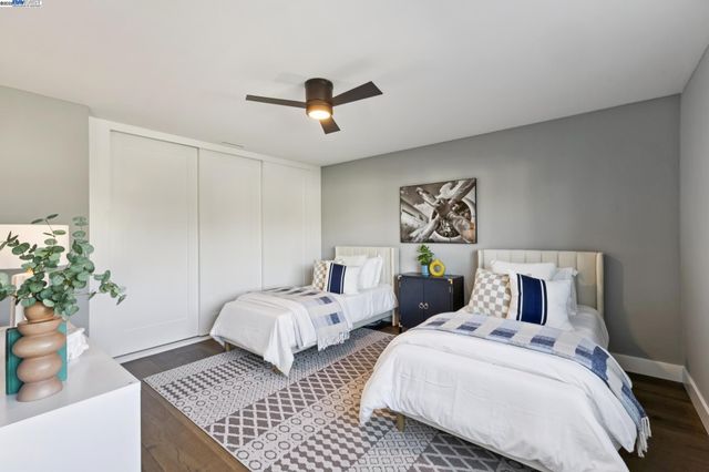 927 Fountain St, Alameda, CA 94501