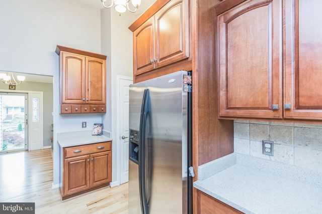 1041 PORTUGAL DR, Stafford, VA 22554