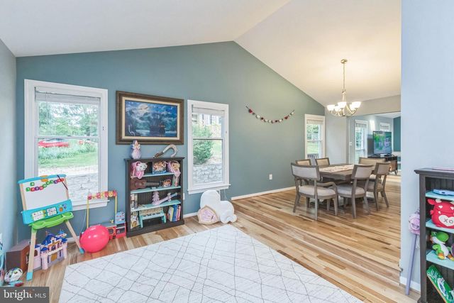 1041 PORTUGAL DR, Stafford, VA 22554