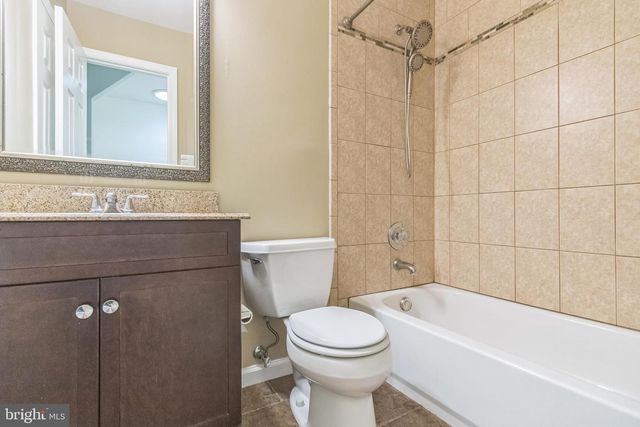 1041 PORTUGAL DR, Stafford, VA 22554