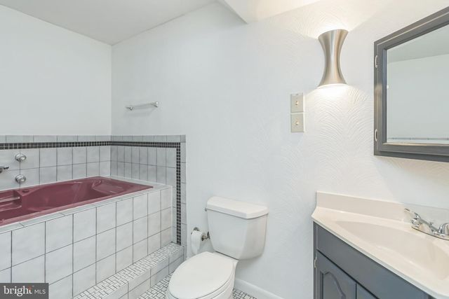 1041 PORTUGAL DR, Stafford, VA 22554
