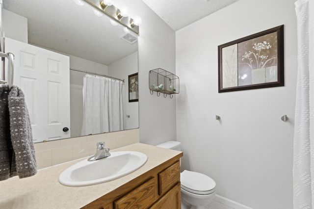2325 S Shefford St, Wichita, KS 67209