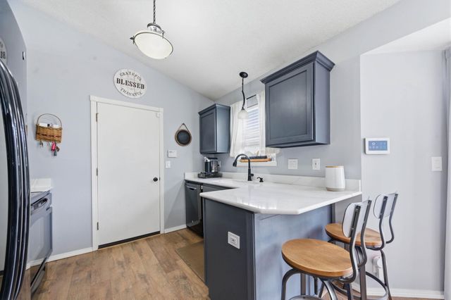 2325 S Shefford St, Wichita, KS 67209