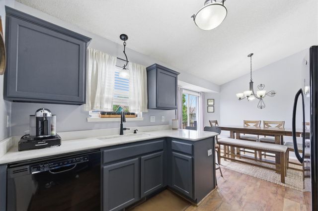 2325 S Shefford St, Wichita, KS 67209
