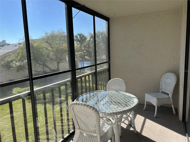 1316 PASADENA AVENUE S 202, South Pasadena, FL 33707