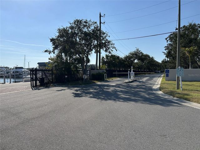 1316 PASADENA AVENUE S 202, South Pasadena, FL 33707