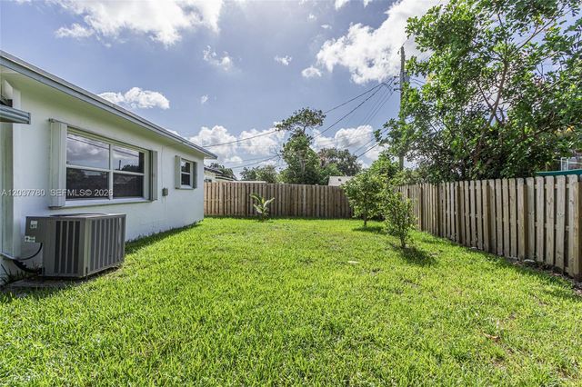 6630 Liberty Street, Hollywood, FL 33024
