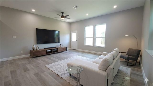 765 Enterprise E Street, Houston, TX 77088